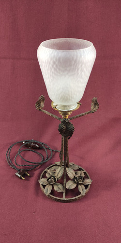 Lampe art nouveau - fer, forgé