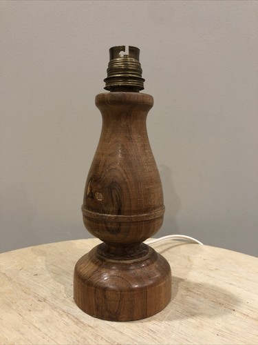 Pied lampe bois tourné - de, en